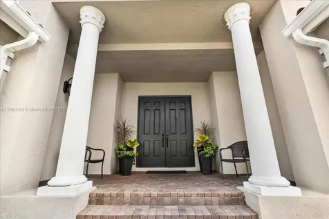 18835 SW 76th Court Cutler Bay FL 33157