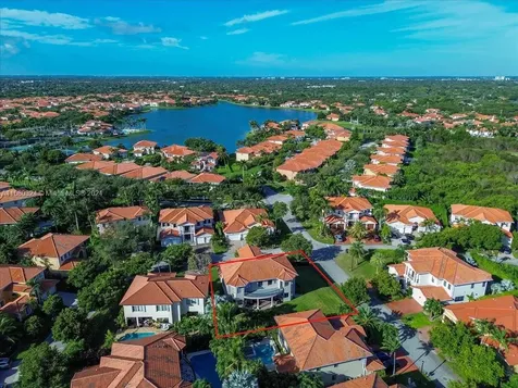 18835 SW 76th Court Cutler Bay FL 33157