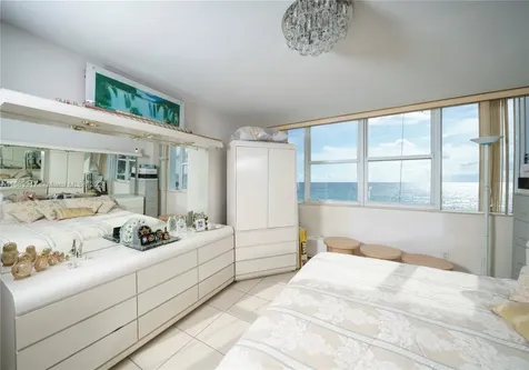 3140 S Ocean Drive Hallandale Beach FL 33009