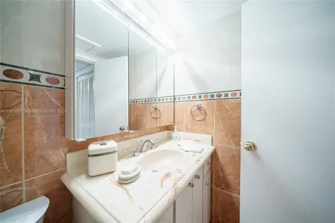 3140 S Ocean Drive Hallandale Beach FL 33009