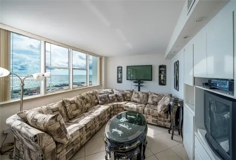 3140 S Ocean Drive Hallandale Beach FL 33009