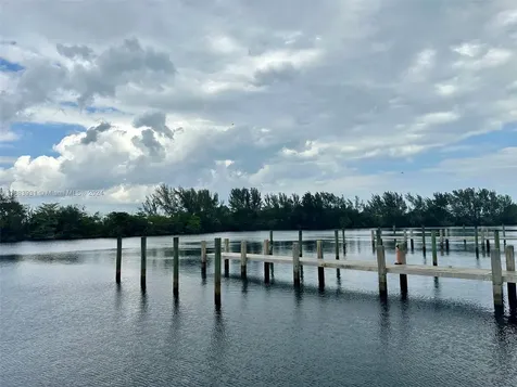 2599 NW 37th Avenue Miami FL 33142