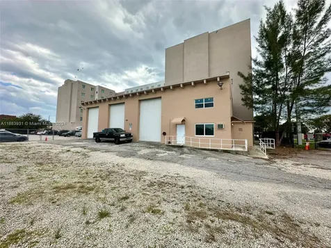 2599 NW 37th Avenue Miami FL 33142