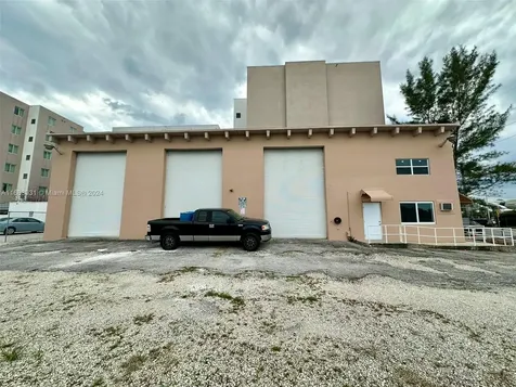 2599 NW 37th Avenue Miami FL 33142