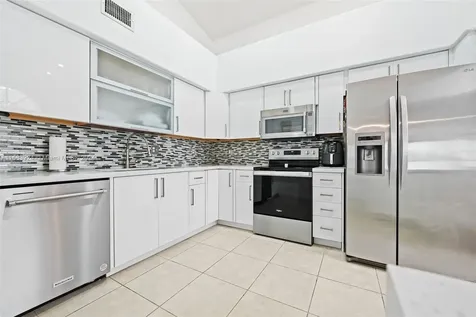 20180 NW 9th Drive Pembroke Pines FL 33029
