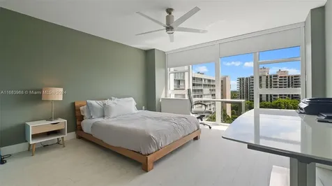 881 Ocean Drive Key Biscayne FL 33149