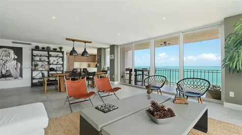 881 Ocean Drive Key Biscayne FL 33149