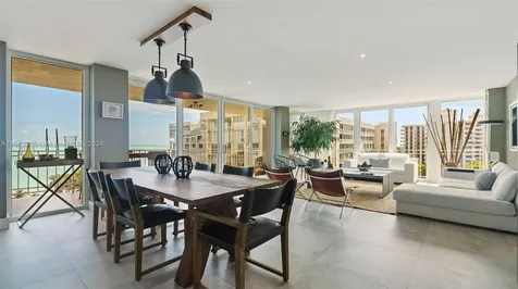 881 Ocean Drive Key Biscayne FL 33149