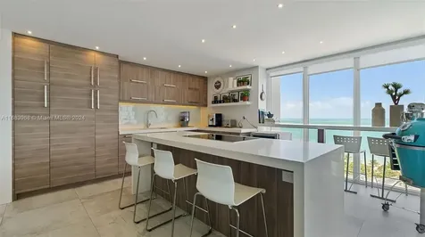 881 Ocean Drive Key Biscayne FL 33149