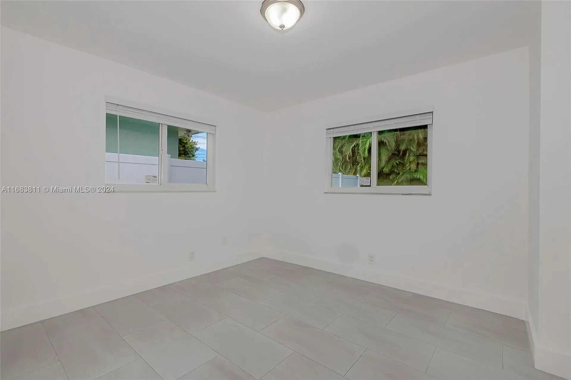 484 W Royal Palm Road Boca Raton FL 33432