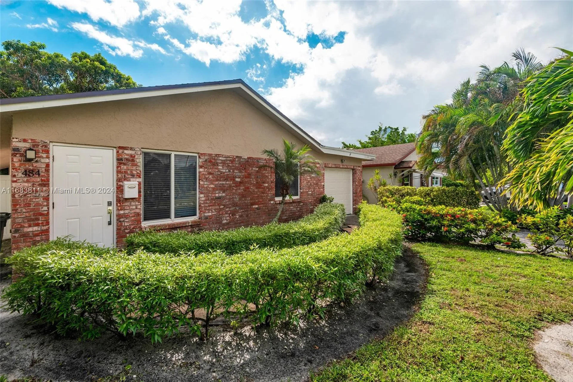 484 W Royal Palm Road Boca Raton FL 33432