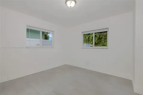 484 W Royal Palm Road Boca Raton FL 33432