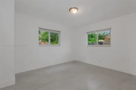 484 W Royal Palm Road Boca Raton FL 33432