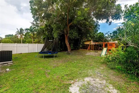 484 W Royal Palm Road Boca Raton FL 33432