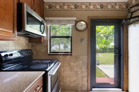 5842 SW 61st Street Miami FL 33143