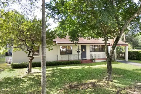 5842 SW 61st Street Miami FL 33143
