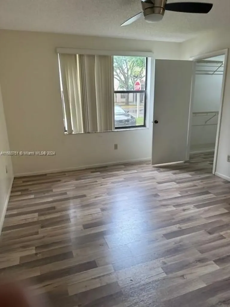 4421 W Mcnab Road Pompano Beach FL 33069