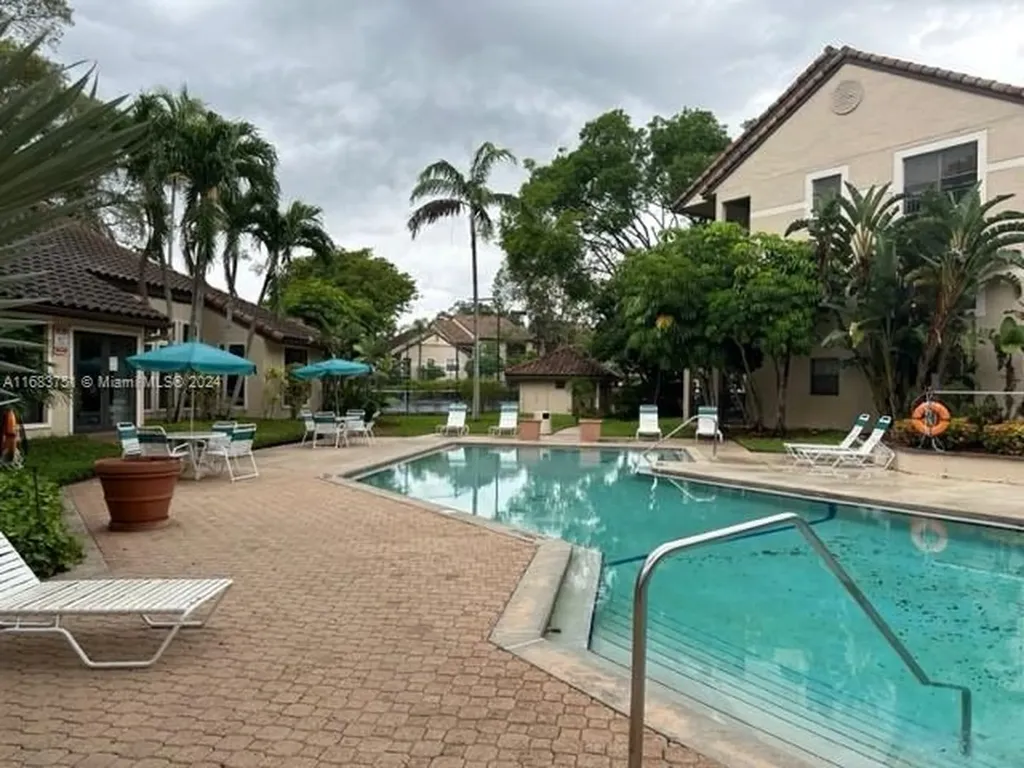 4421 W Mcnab Road Pompano Beach FL 33069
