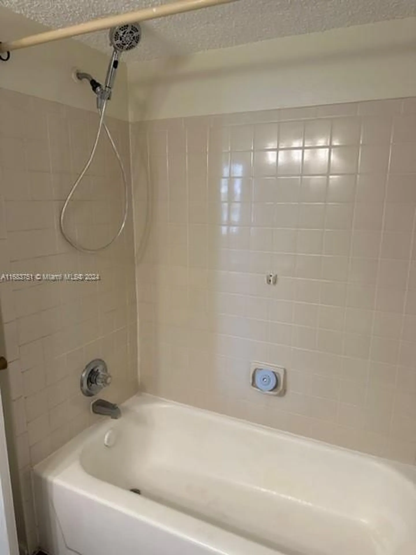 4421 W Mcnab Road Pompano Beach FL 33069