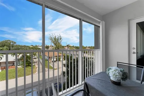 330 SE 2nd Street Hallandale Beach FL 33009