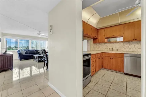 330 SE 2nd Street Hallandale Beach FL 33009