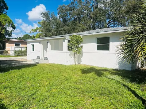 2285 NW 102nd Street Miami FL 33147