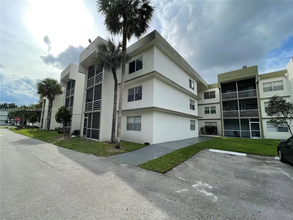 4255 N University Drive Sunrise FL 33351