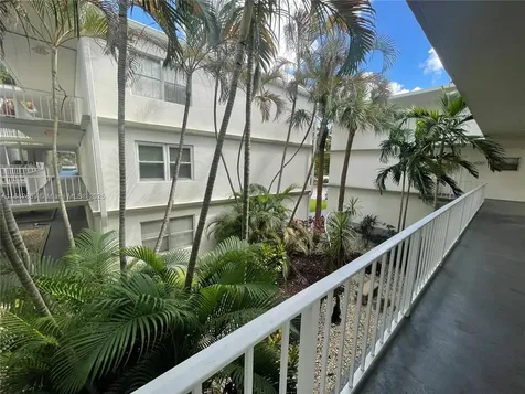 4255 N University Drive Sunrise FL 33351