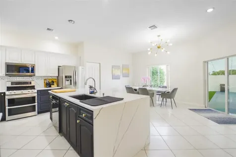 601 NE 38th Street Deerfield Beach FL 33064