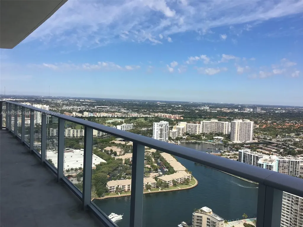 4111 S Ocean Drive Hollywood FL 33019