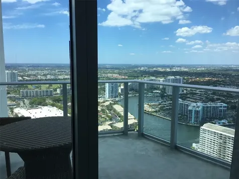 4111 S Ocean Drive Hollywood FL 33019