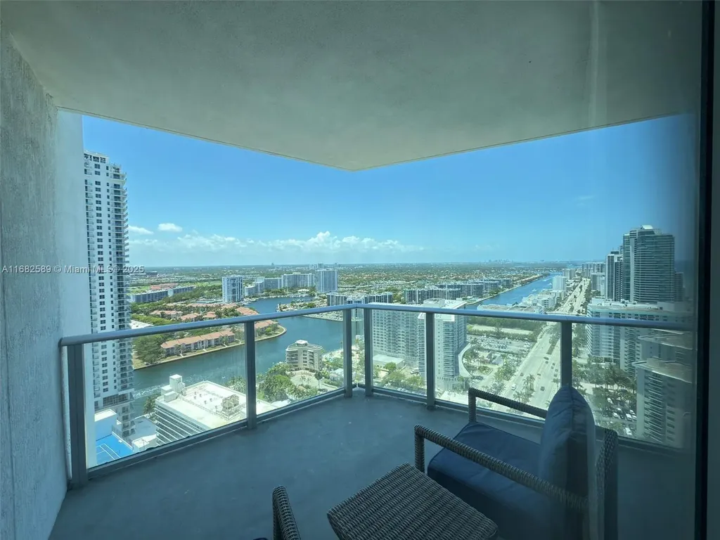 4111 S Ocean Drive Hollywood FL 33019