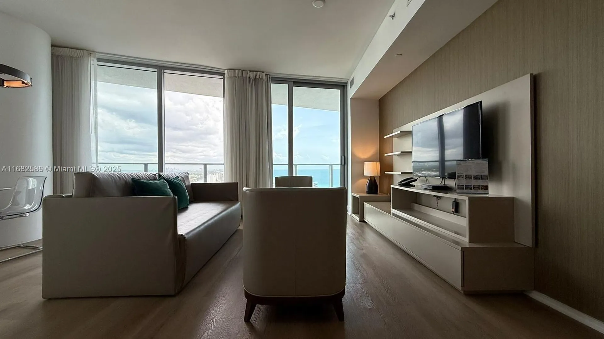 4111 S Ocean Drive Hollywood FL 33019
