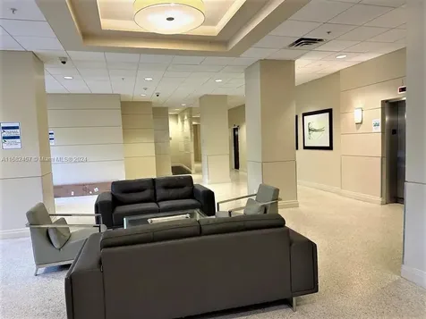 4001 S Ocean Drive Hollywood FL 33019