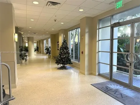 4001 S Ocean Drive Hollywood FL 33019