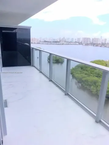 16385 Biscayne Boulevard North Miami Beach FL 33160
