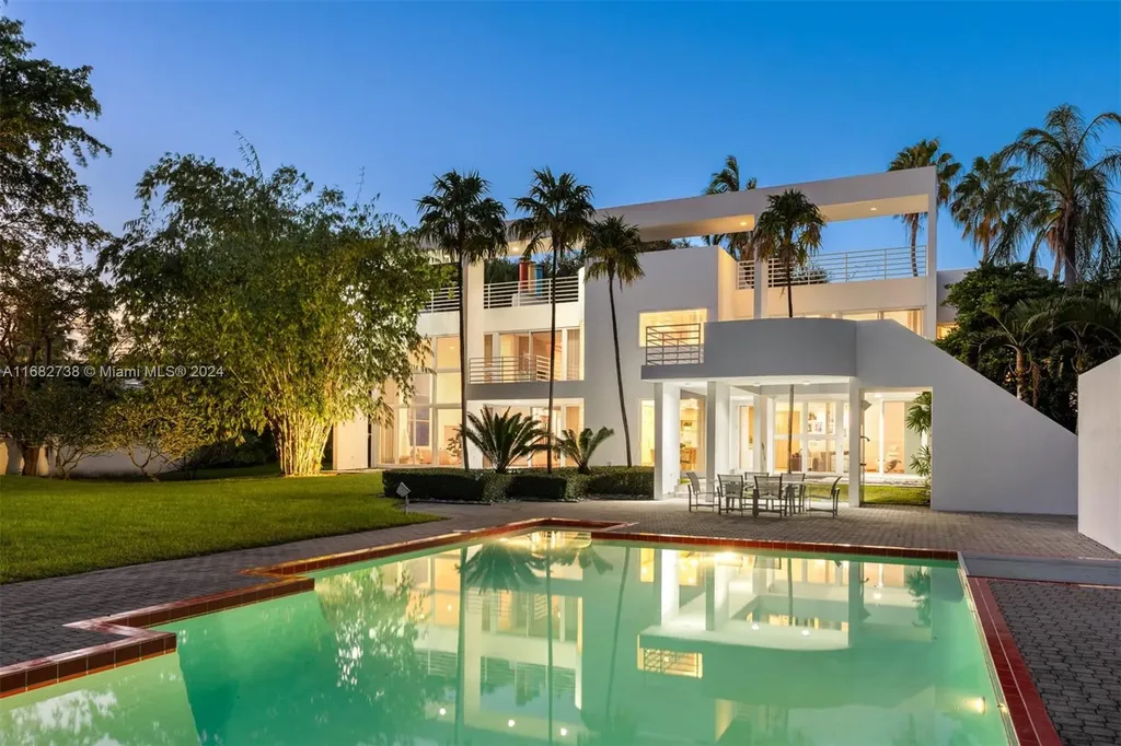 6070 SW 128th Street Pinecrest FL 33156