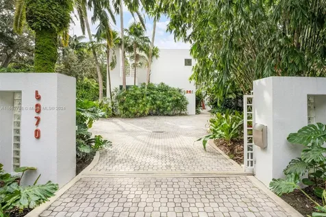 6070 SW 128th Street Pinecrest FL 33156