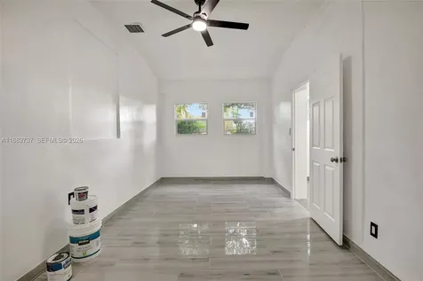 4381 SW 51st Street Davie FL 33314