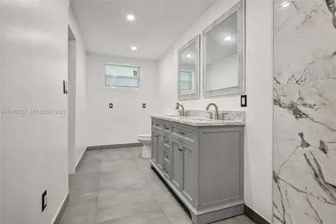 4381 SW 51st Street Davie FL 33314