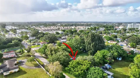 4381 SW 51st Street Davie FL 33314