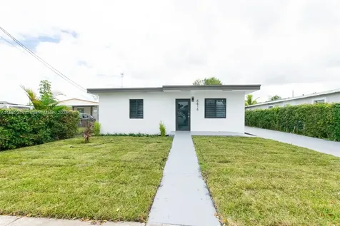 5416 SW 18th Street West Park FL 33023
