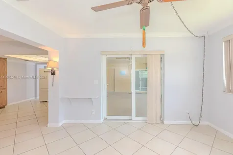 2230 N 54th Avenue Hollywood FL 33021