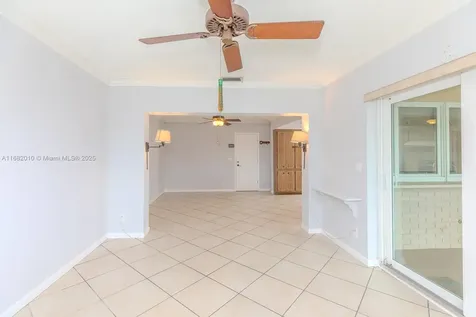2230 N 54th Avenue Hollywood FL 33021