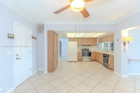 2230 N 54th Avenue Hollywood FL 33021