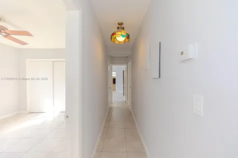 2230 N 54th Avenue Hollywood FL 33021