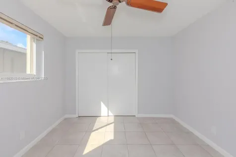 2230 N 54th Avenue Hollywood FL 33021