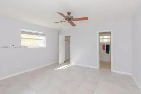 2230 N 54th Avenue Hollywood FL 33021