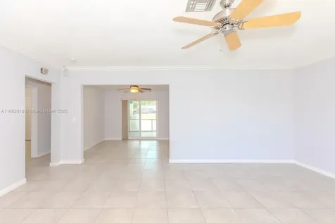 2230 N 54th Avenue Hollywood FL 33021