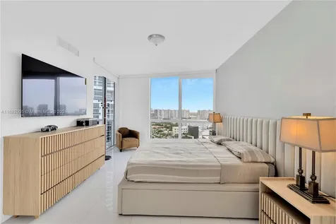 18201 Collins Avenue North Miami Beach FL 33160
